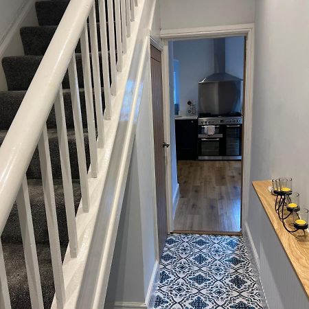 Luxury 2 Bed Apartment Great Location Stoke-on-Trent Екстериор снимка
