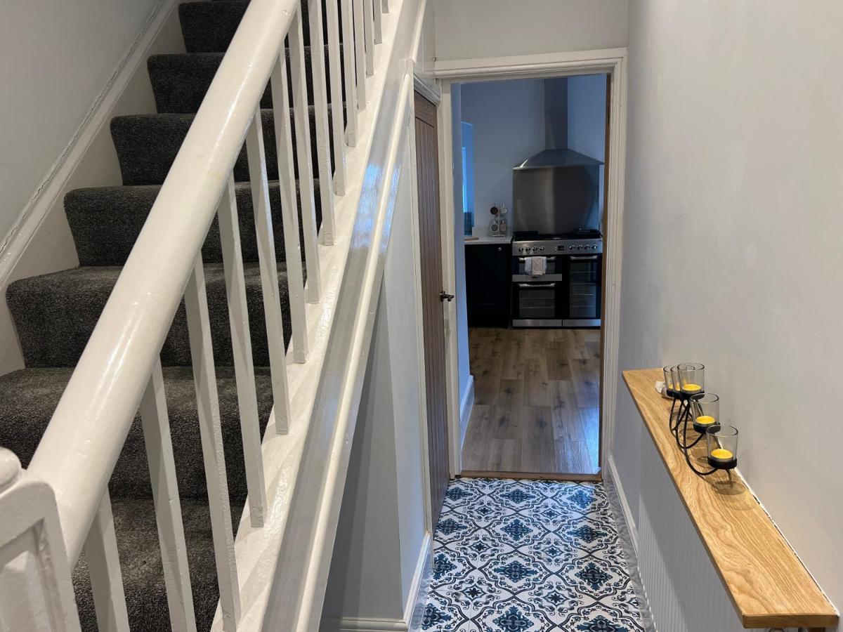 Luxury 2 Bed Apartment Great Location Stoke-on-Trent Екстериор снимка